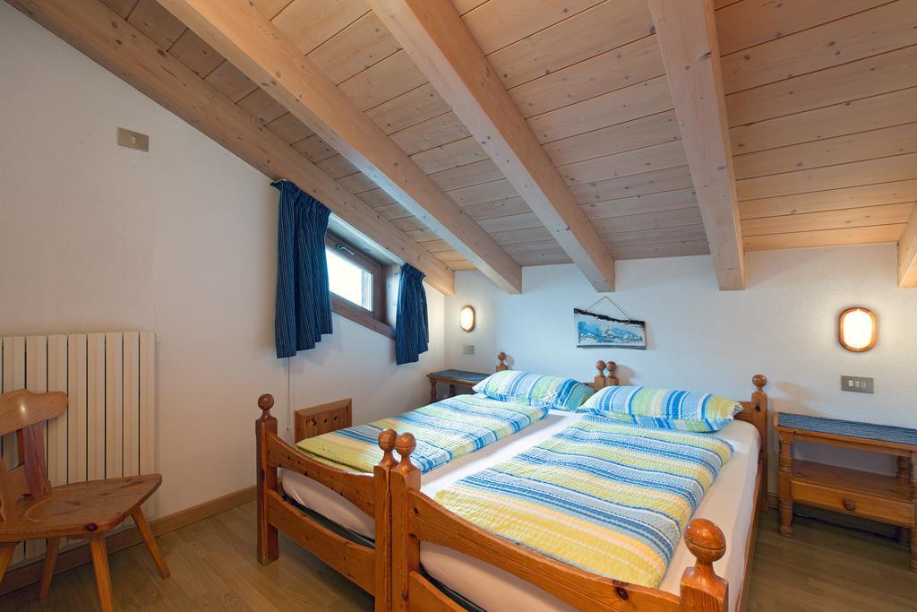 Bait Vegl Lägenhet Livigno Rum bild