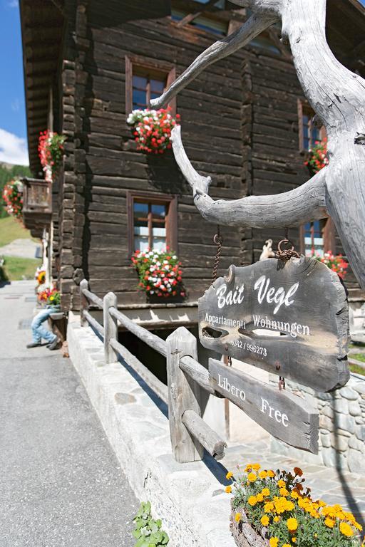 Bait Vegl Lägenhet Livigno Exteriör bild