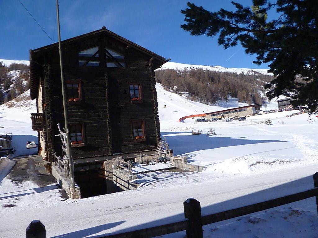 Bait Vegl Lägenhet Livigno Exteriör bild